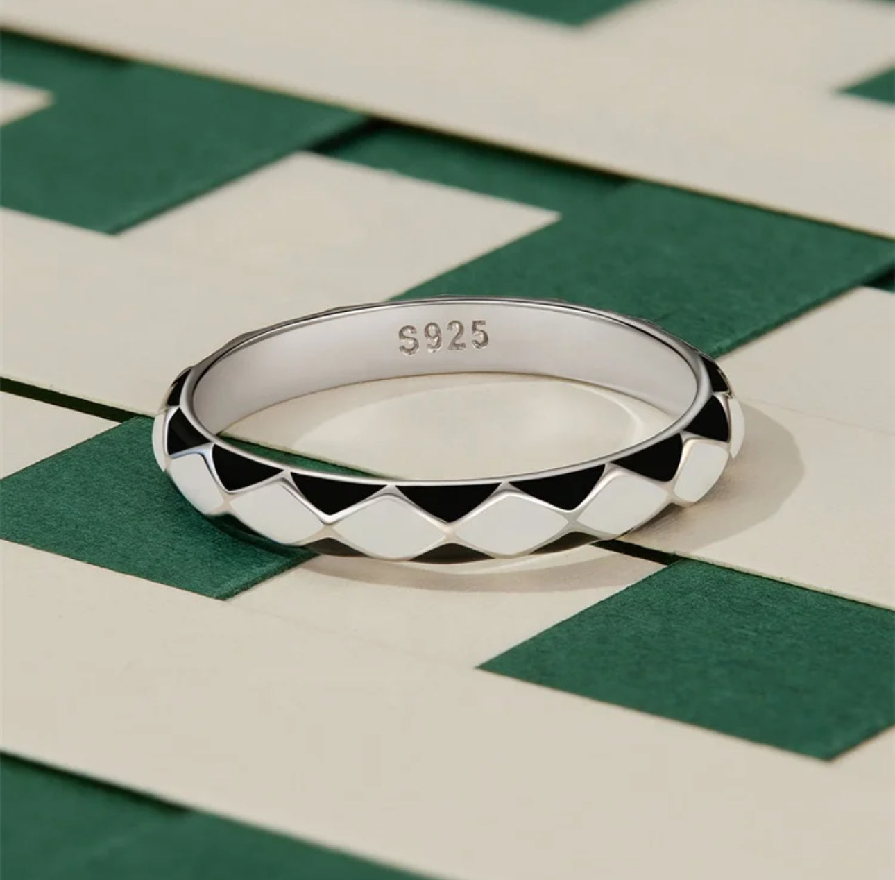 Checker Ring